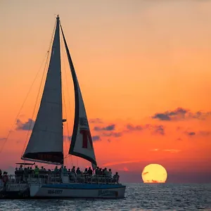 https://edgewater-tower-2-408-by-realjoy-vacations.panamacity-beachhotels.com